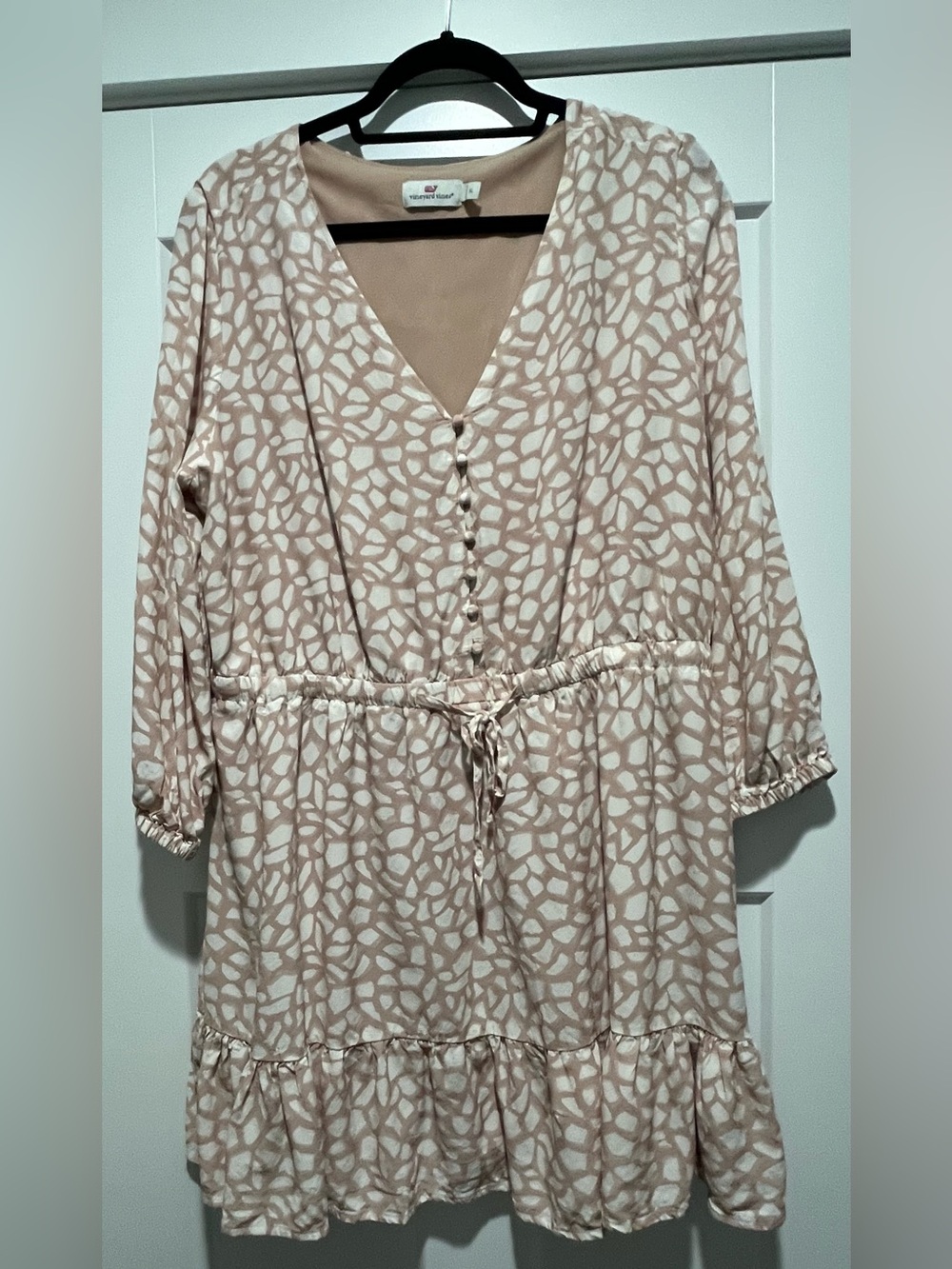 Vineyard Vines Animal Geo V Neck Beige & White Mini Dress Giraffe Colada Size XL